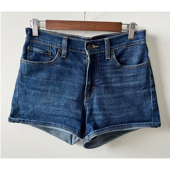 Levi's jean shorts women's size 28 - Picture 1 of 4